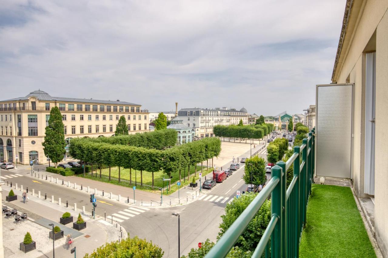 Suite Imperiale, Disneyland Paris, 6 Personnes Chessy  Bagian luar foto
